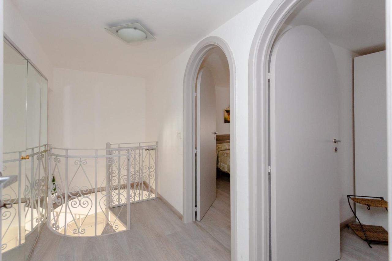 Domus Elisae Apartment Taormina Exteriör bild